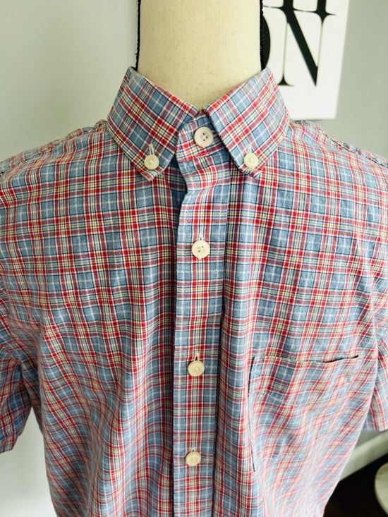 UNTUCKit Short-Sleeve Button-Down Plaid Shirt - Picture 2 of 8